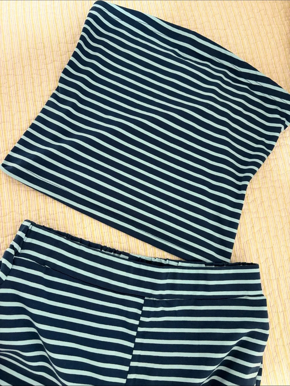 Striped Two-Piece Wide-Leg pant /tube top Set - Blue/lightblue